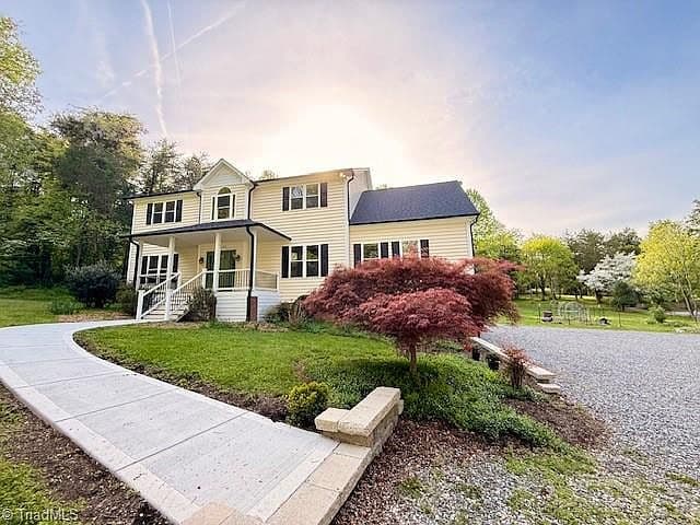 Listing photo 4