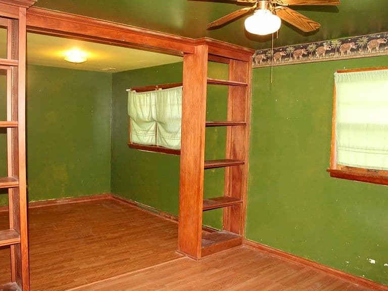 Listing photo 5