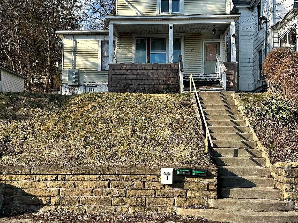 Primary listing photo