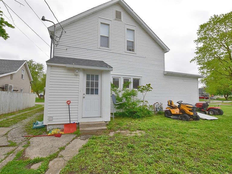 Listing photo 4