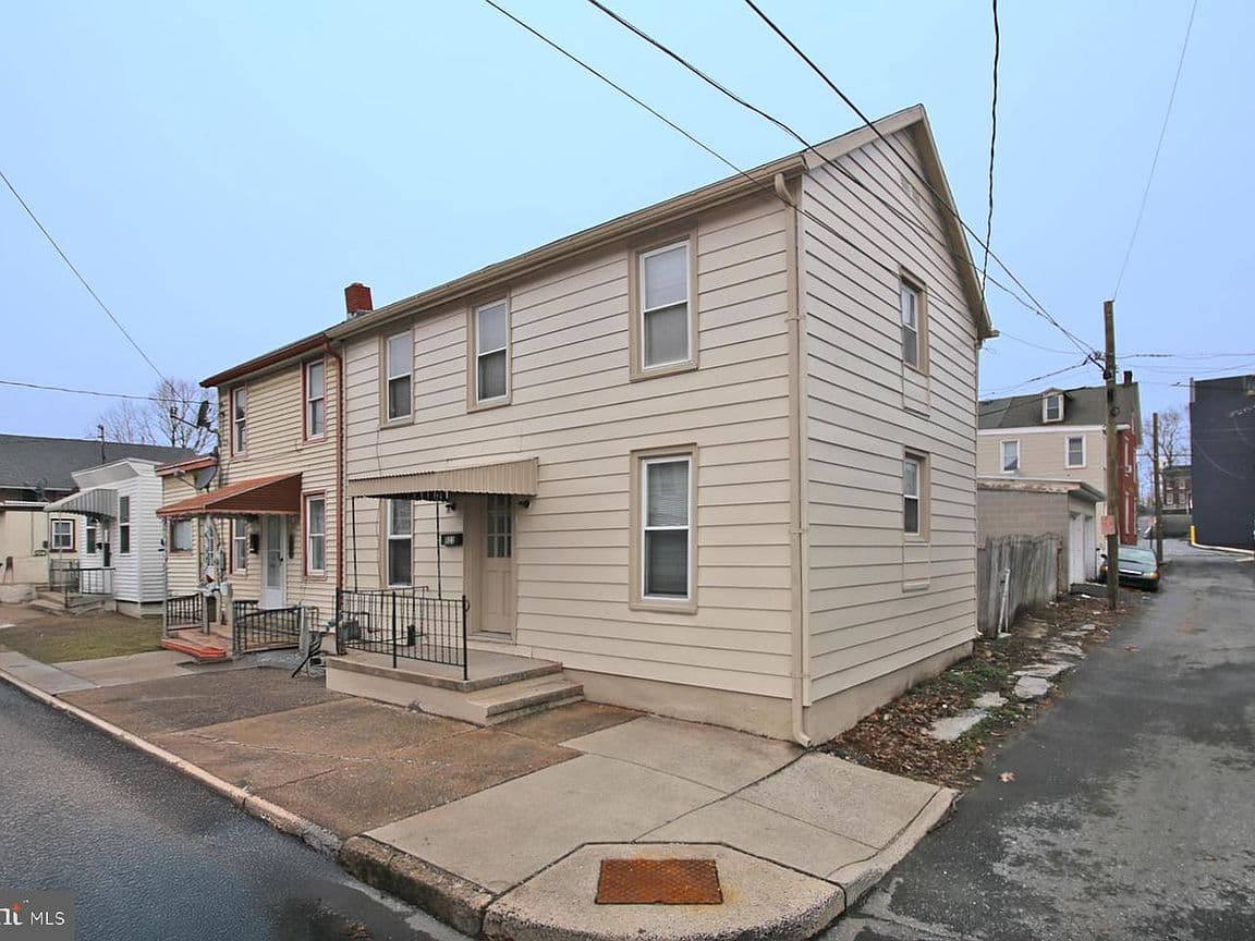 Primary listing photo