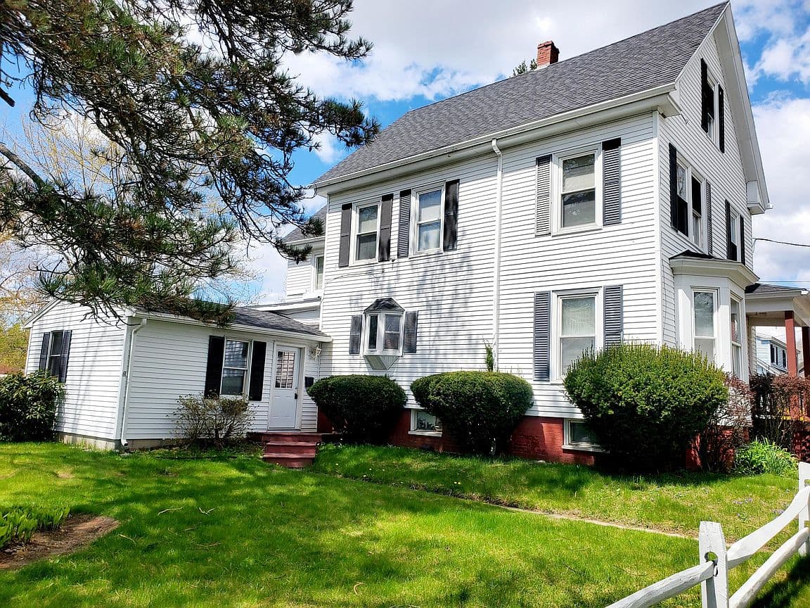 Primary listing photo