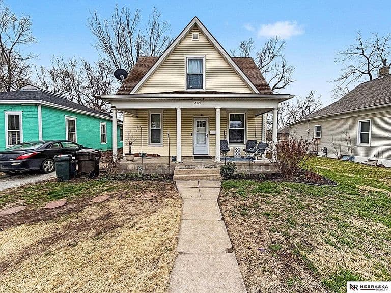 Listing photo 2