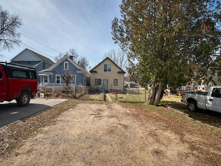 Listing photo 3