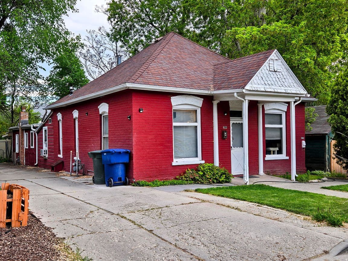 Primary listing photo