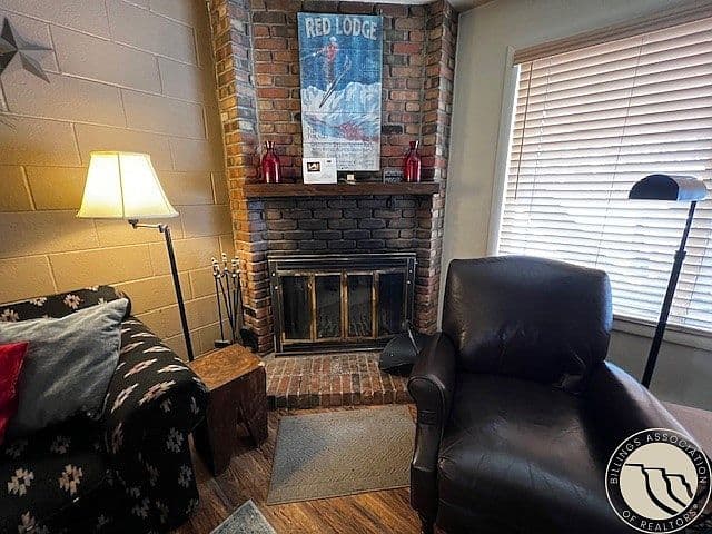 Listing photo 4