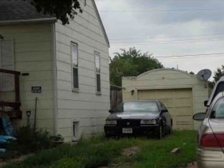 Listing photo 3