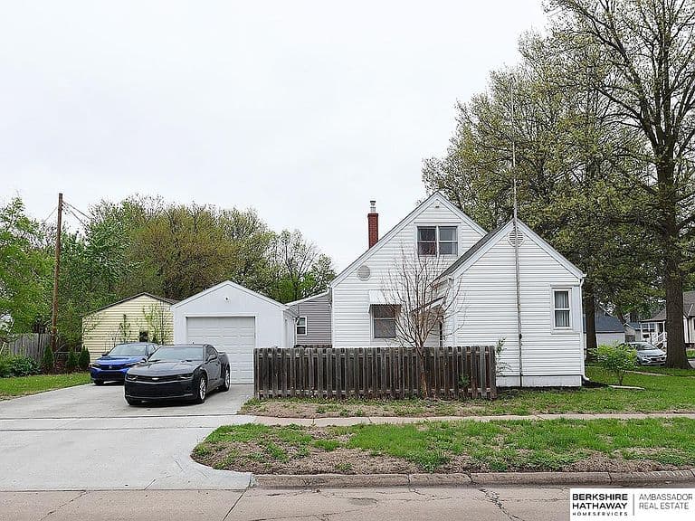 Listing photo 3