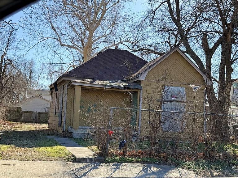 Listing photo 4