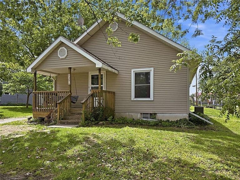 Listing photo 4