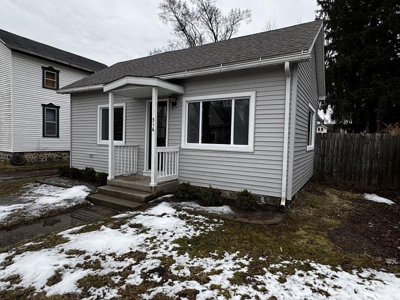 Primary listing photo