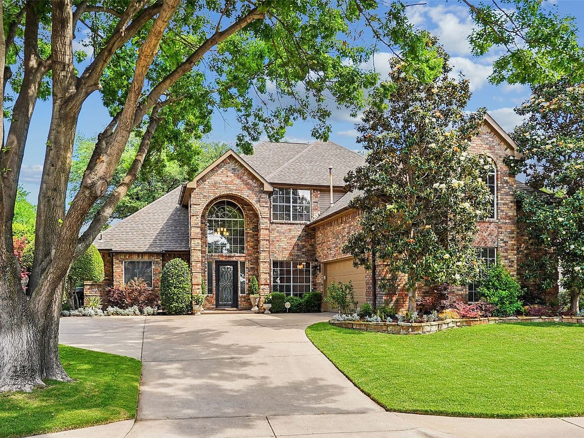 Primary listing photo
