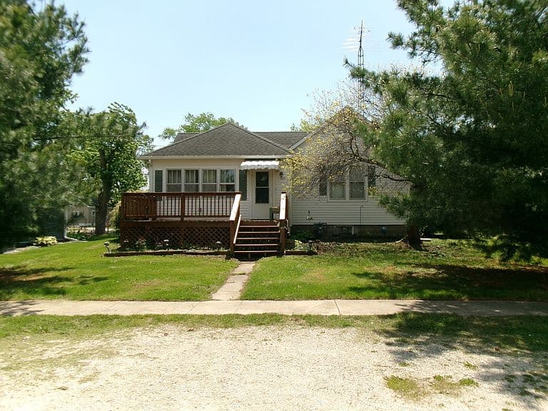 Listing photo