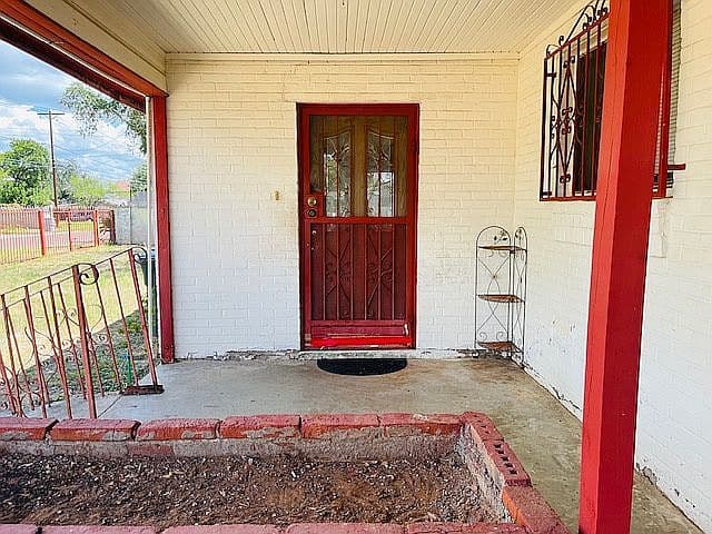 Listing photo 5