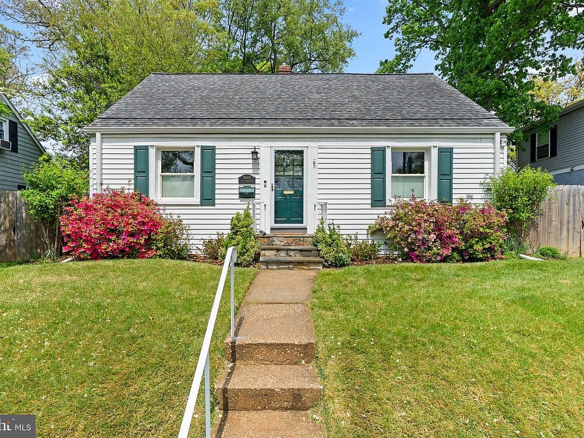 Primary listing photo