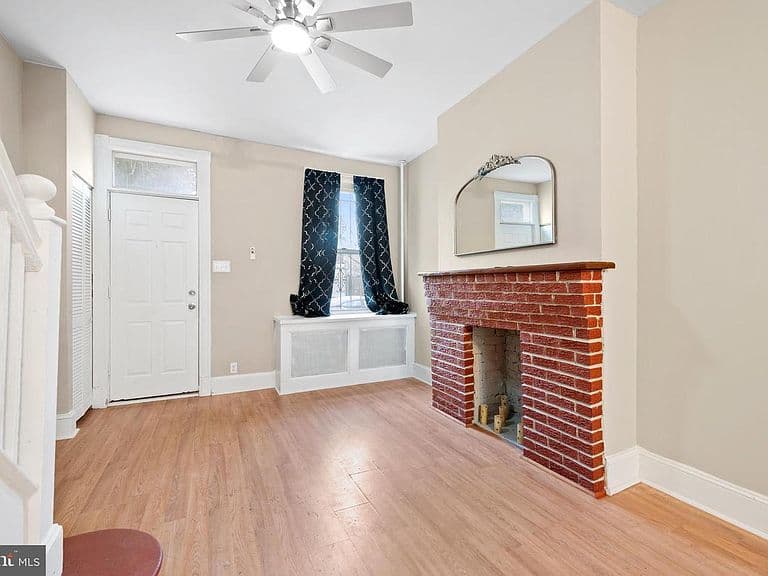 Listing photo 4