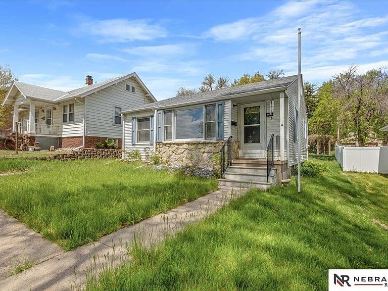 Listing photo 3