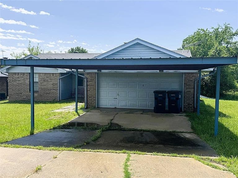 Listing photo 3