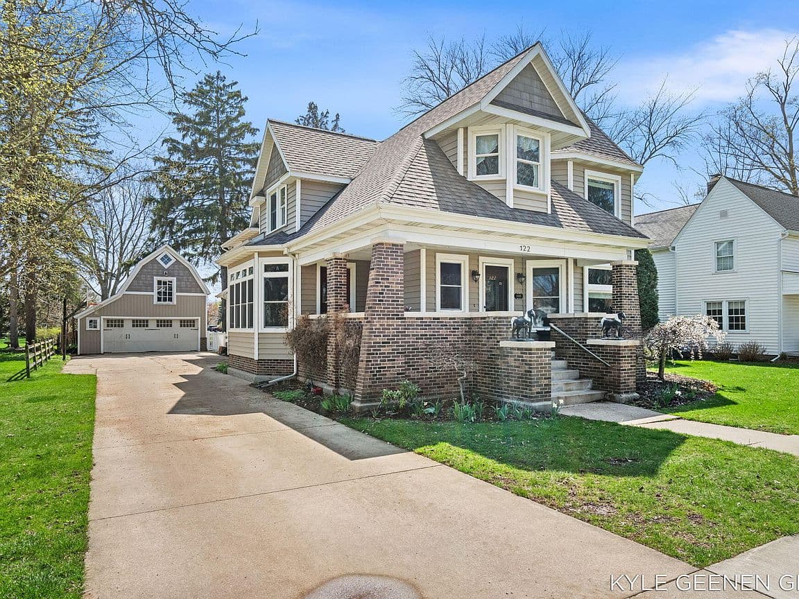 Primary listing photo