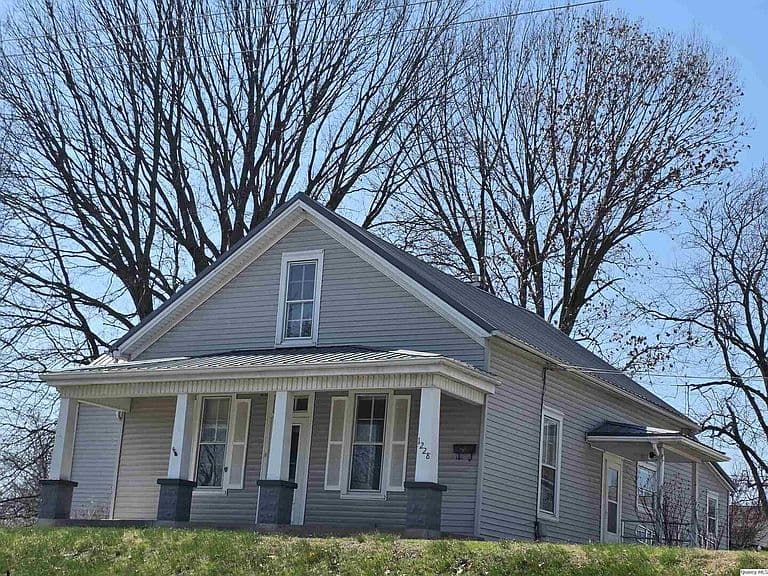 Listing photo 2