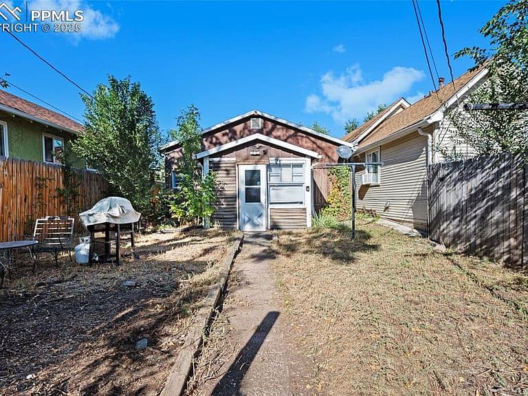 Listing photo 5
