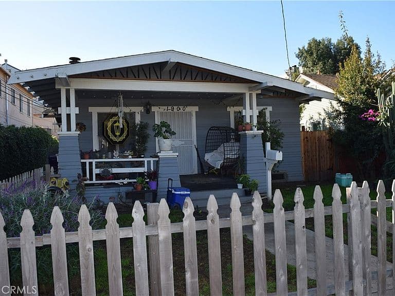 Listing photo 4