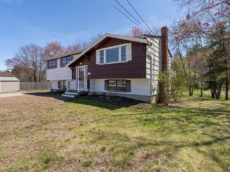 Listing photo 2