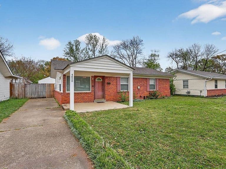 Listing photo 2
