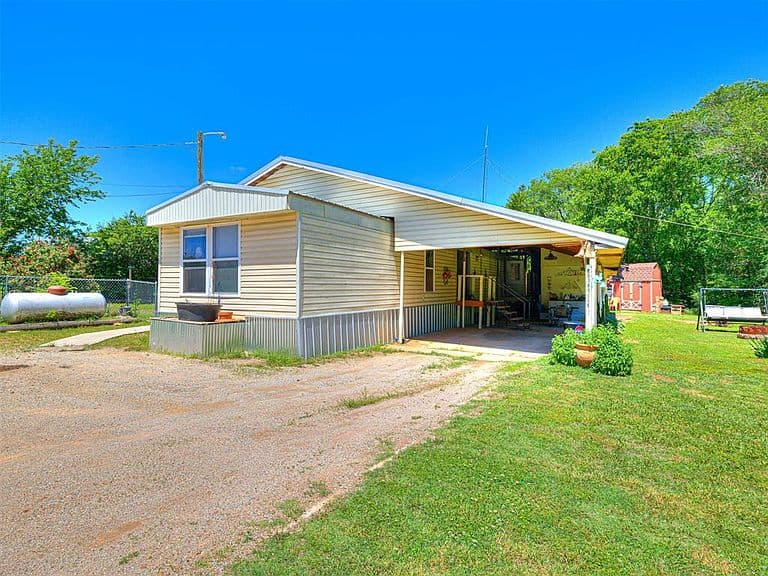 Listing photo 5