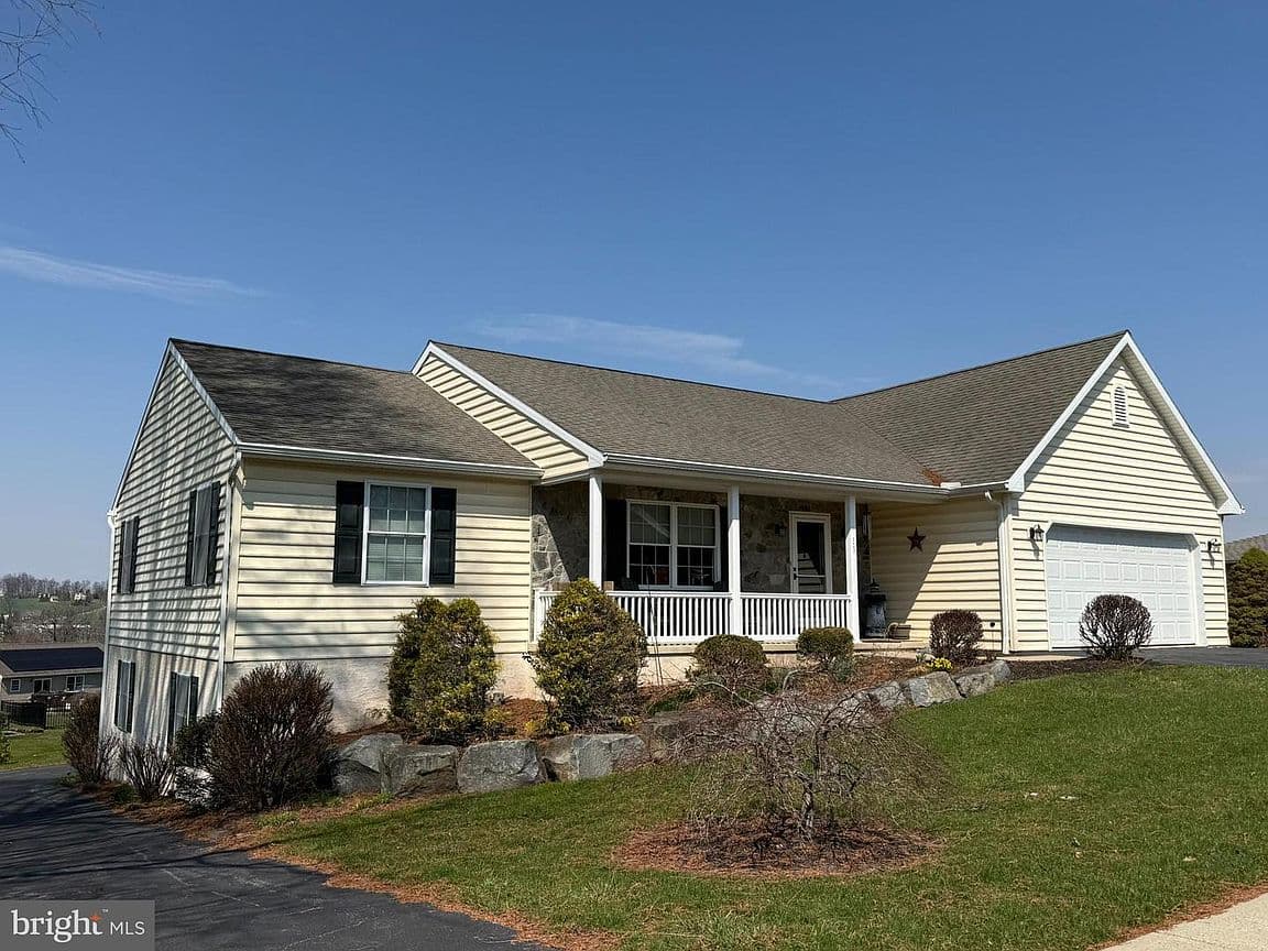 Primary listing photo