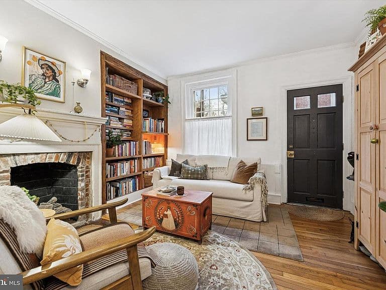 Listing photo 4