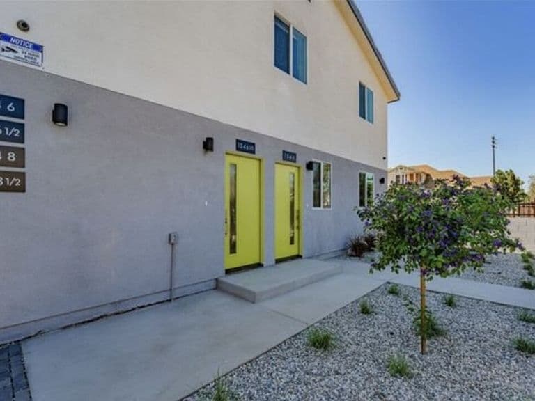 Listing photo 4
