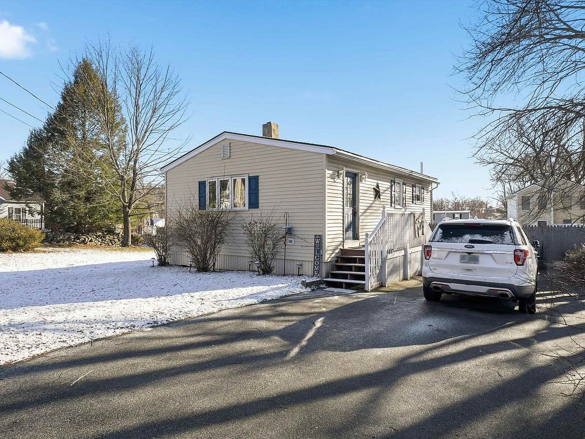 Primary listing photo