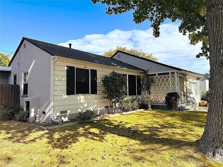 Listing photo 3