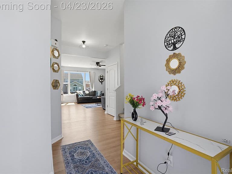 Listing photo 5
