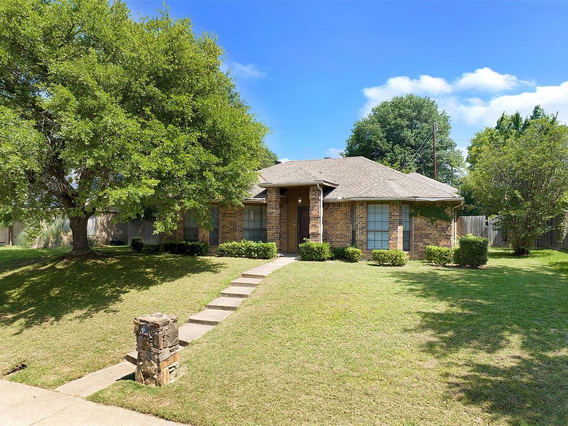 Primary listing photo