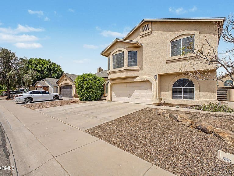Listing photo 4