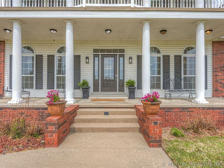 Listing photo 3