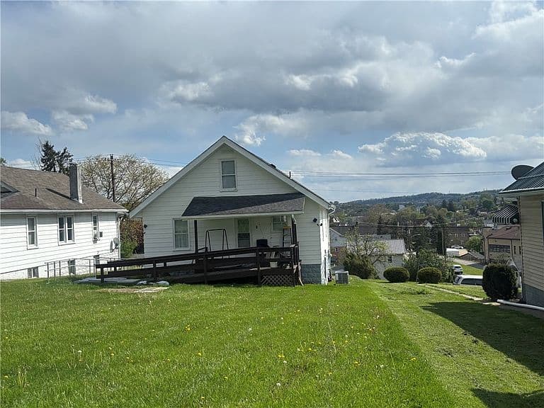 Listing photo 3