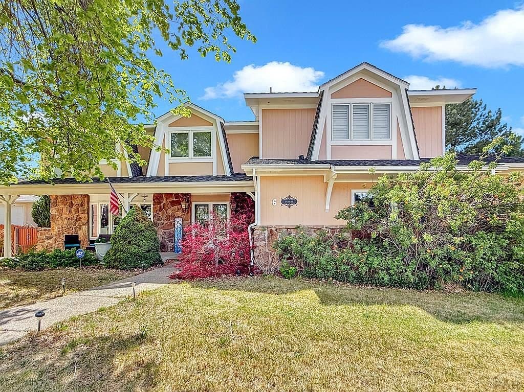 Primary listing photo