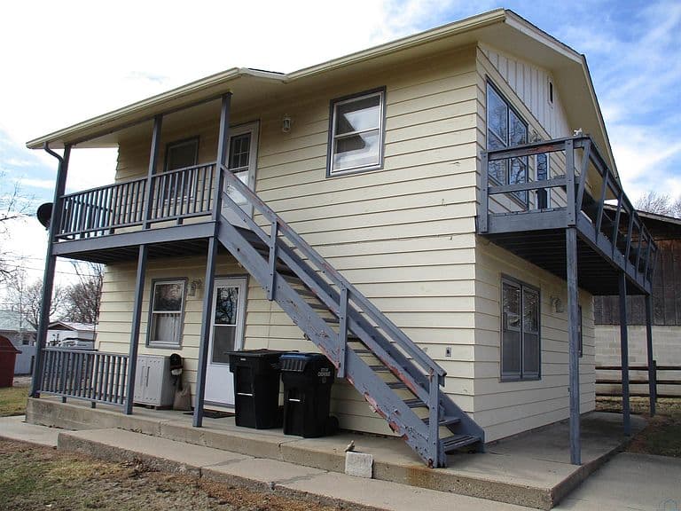 Listing photo 3