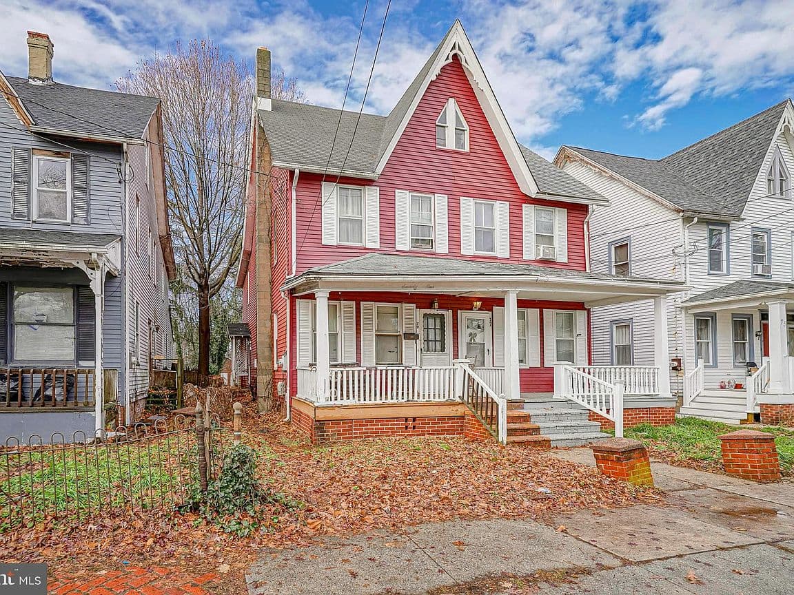 Primary listing photo