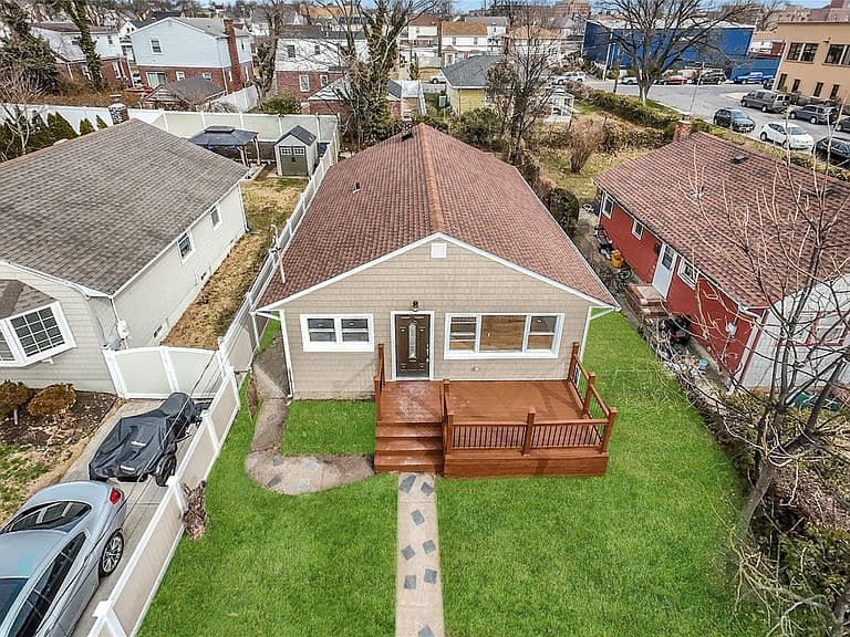 Listing photo