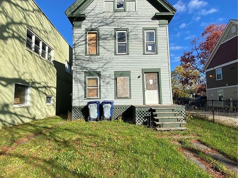 Listing photo
