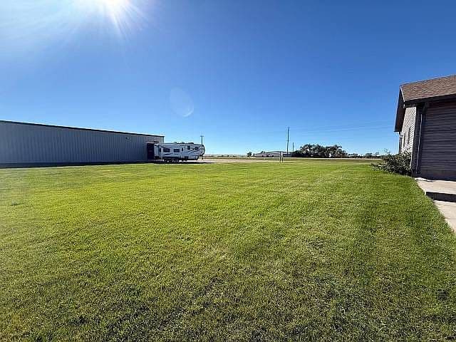 Listing photo 5