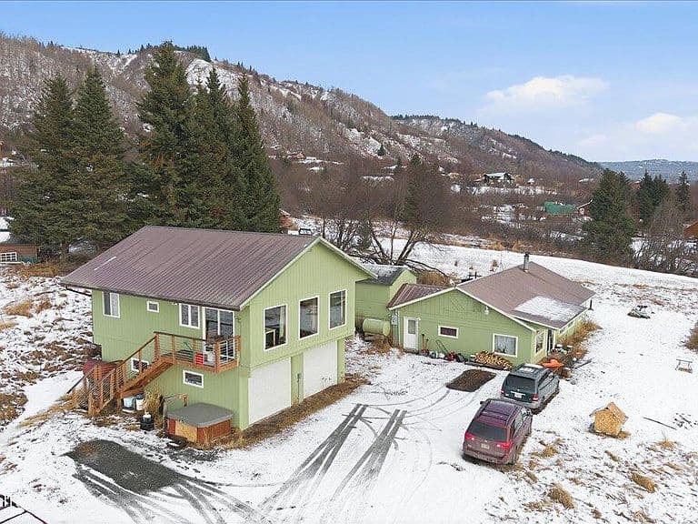 Listing photo 4
