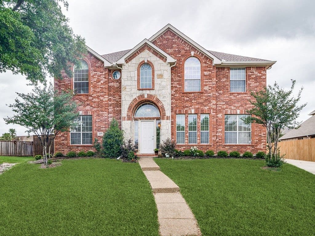 Primary listing photo