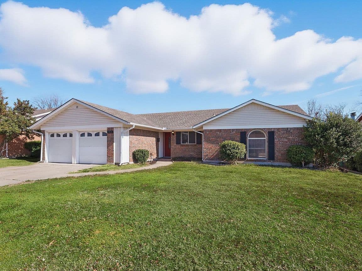 Primary listing photo