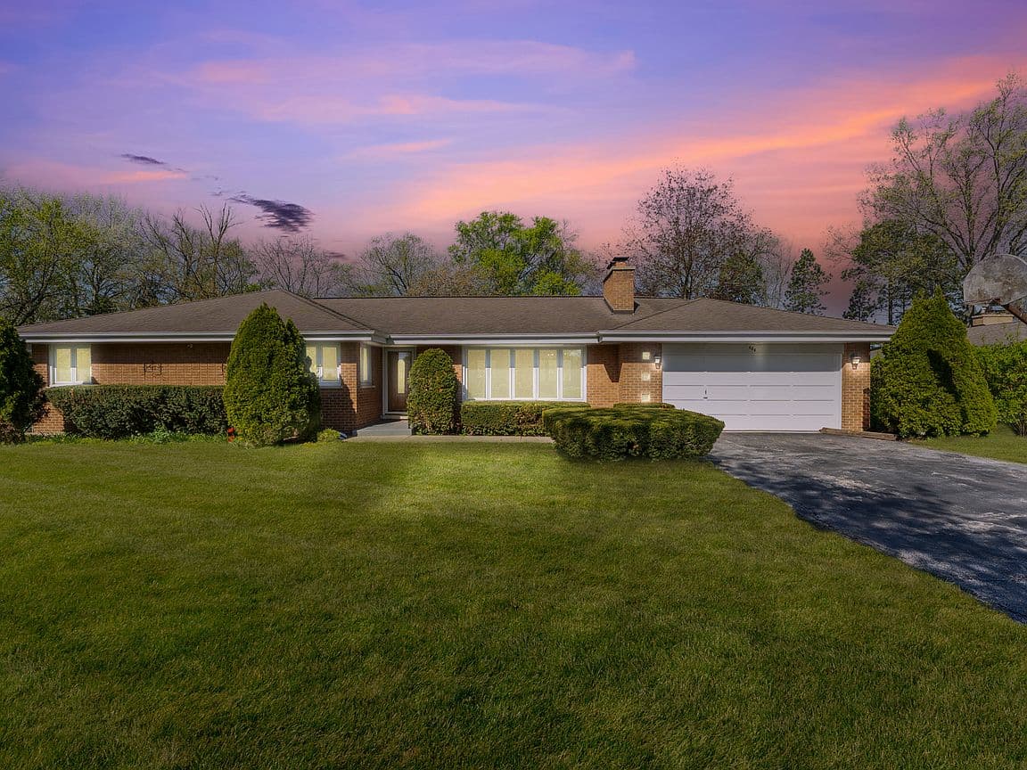 Primary listing photo