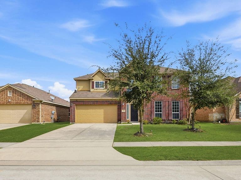 Listing photo 4